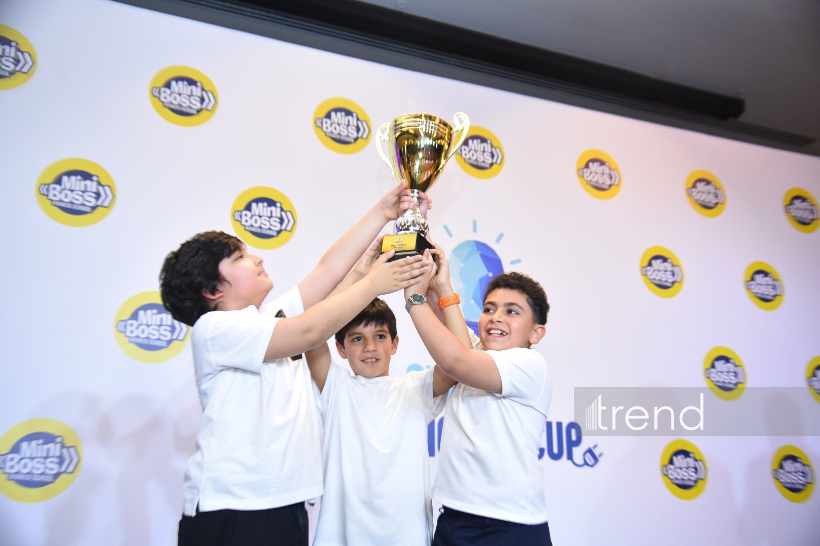 MiniBoss Business School Baku провел VI Национальный чемпионат по стартапам - определены лучшие проекты юных предпринимателей (ФОТО)