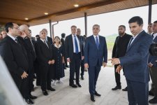 Участники заседания Координационного штаба ознакомились с заложенными в Ходжалы интенсивными садоводческими хозяйствами (ФОТО)