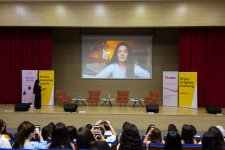 Yelo Bank провел выпускной день программы менторства для молодых девушек (ФОТО)