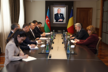 Обсуждено развитие отношений стратегического партнерства между Азербайджаном и Румынией (ФОТО)