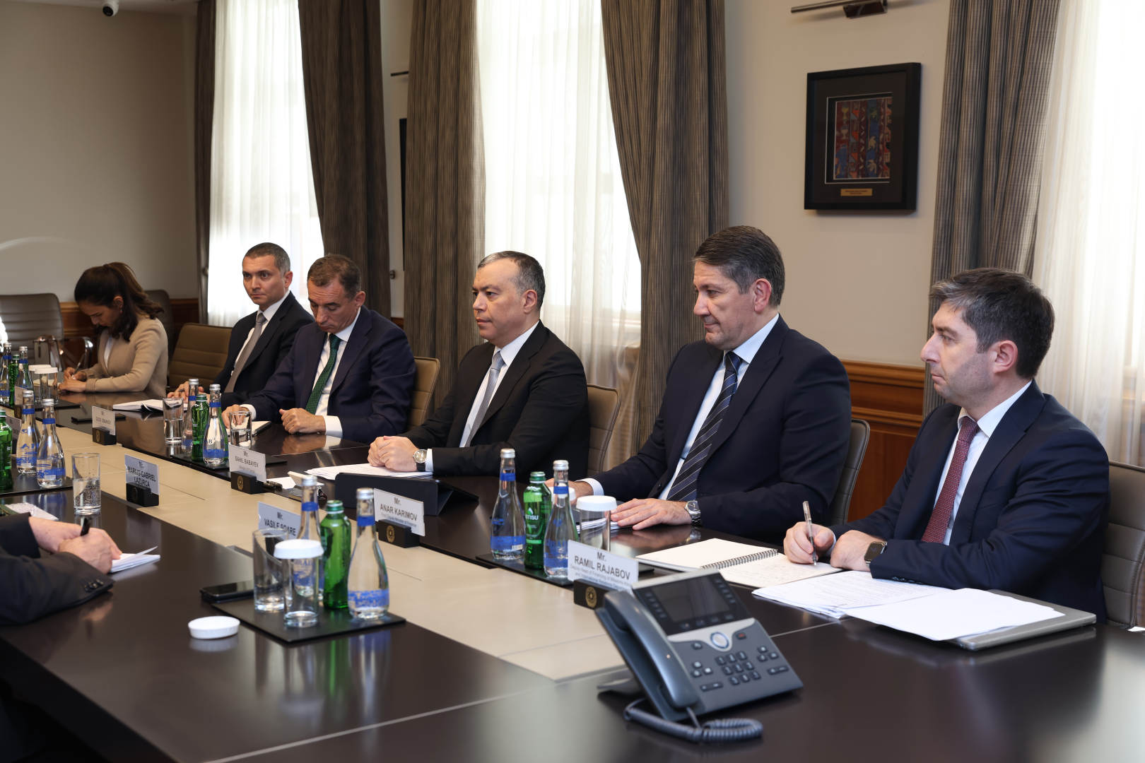 Обсуждено развитие отношений стратегического партнерства между Азербайджаном и Румынией (ФОТО)