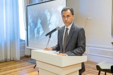 Состоялось открытие выставки, посвящённой 100-летию народного художника Эльбея Рзагулиева (ФОТО)