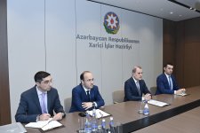 Джейхун Байрамов провел обмен мнениями с послом Малайзии (ФОТО)