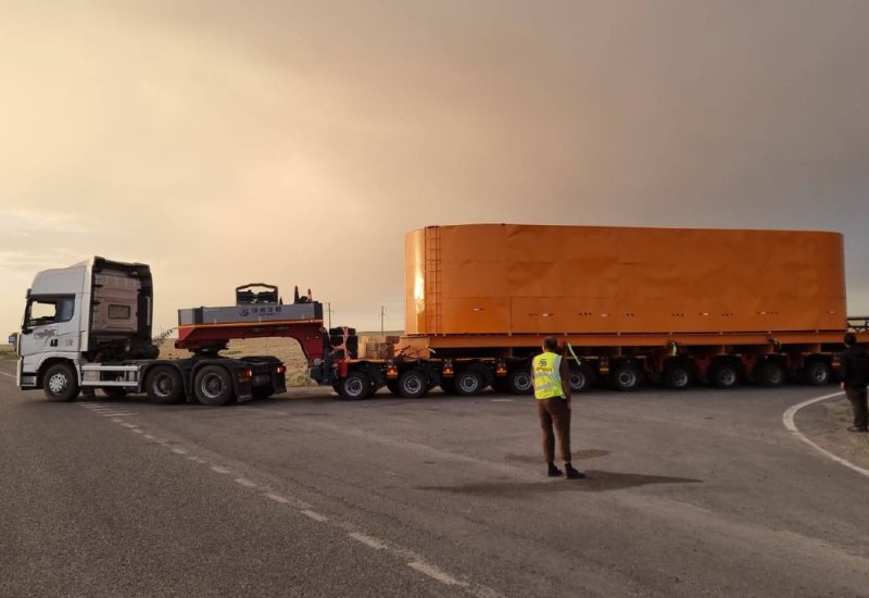 Кабель для подводной ВОЛС по дну Каспия доставлен в порт Курык