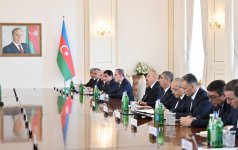 Состоялась встреча Президента Ильхама Алиева с Президентом Туркменистана в расширенном составе (ФОТО)