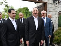 Президент Ильхам Алиев и Президент Сердар Бердымухамедов посетили дом-музей Бюльбюля в Шуше (ФОТО)