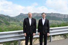 Президент Ильхам Алиев и Президент Сердар Бердымухамедов сфотографировались на фоне села Дашалты Шушинского района (ФОТО)