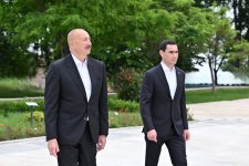 Президент Ильхам Алиев и Президент Сердар Бердымухамедов посмотрели в Шуше расстрелянные во время оккупации бюсты знаменитых личностей Азербайджана (ФОТО)