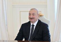 Президент Ильхам Алиев принял делегацию во главе с председателем Собрания исламского совета Ирана (ФОТО)