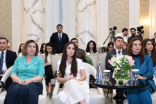 Вице-президент Фонда Гейдара Алиева Лейла Алиева приняла участие во II Дне выпуска проекта «Поддержка образования девочек» (ФОТО)