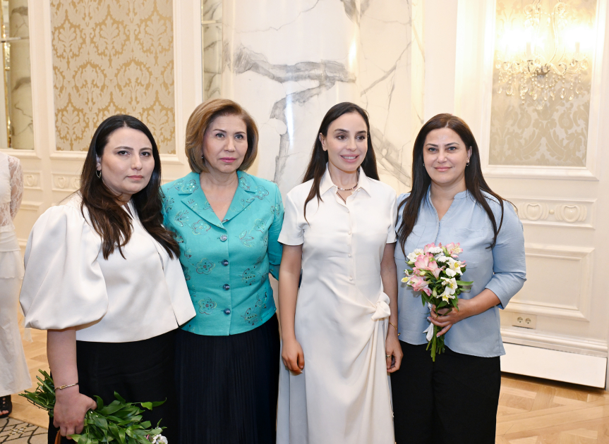 Вице-президент Фонда Гейдара Алиева Лейла Алиева приняла участие во II Дне выпуска проекта «Поддержка образования девочек» (ФОТО)
