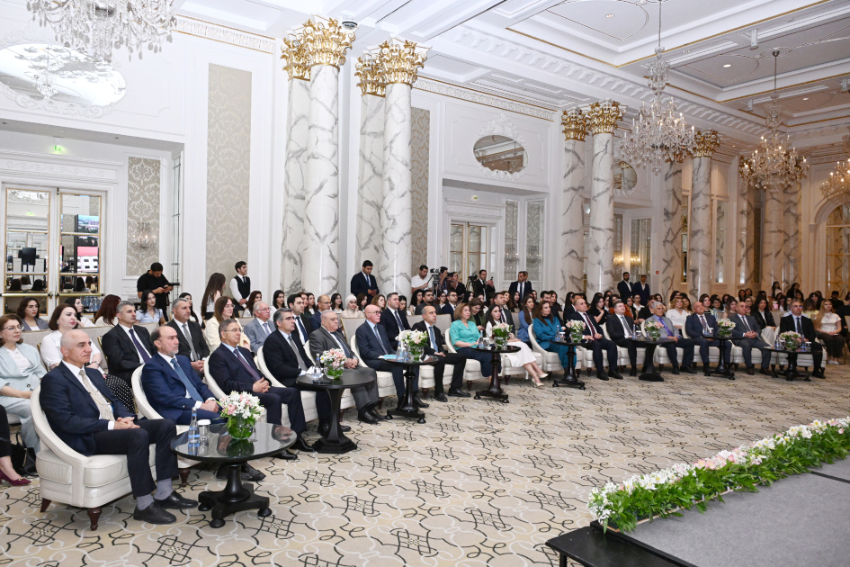 Вице-президент Фонда Гейдара Алиева Лейла Алиева приняла участие во II Дне выпуска проекта «Поддержка образования девочек» (ФОТО)