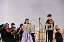 Когда на сцене царствует королева оркестра - будущее азербайджанской классики (ФОТО)