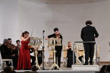 Когда на сцене царствует королева оркестра - будущее азербайджанской классики (ФОТО)