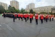 В Азербайджане в День Вооруженных сил организованы шествия военнослужащих (ФОТО)