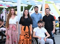 Лейла Алиева и Арзу Алиева посетили летний фестиваль CandyFest и посмотрели шоу цирка на воде «Волшебная жемчужина» (ФОТО)