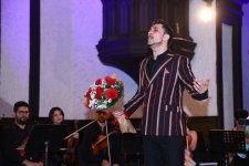 Обладатель редкого мужского голоса покорил зрителей в Дни оперы в Баку (ФОТО)