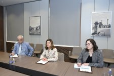 Джейхун Байрамов провел встречу с гендиректором Международной комиссии по пропавшим без вести лицам (ФОТО)