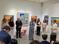 В Баку открылась красочная экспозиция Gulnar Art Studio под названием "Разные взгляды" (ФОТО)