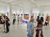 В Баку открылась красочная экспозиция Gulnar Art Studio под названием "Разные взгляды" (ФОТО)