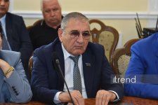 В Президентской библиотеке прошла презентация книги Аслана Асланова «Уроки государственности и дипломатии Гейдара Алиева» (ФОТО)