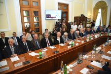 Проходит презентация книги Аслана Асланова "Уроки государственности и дипломатии Гейдара Алиева. Книга I" (ФОТО)