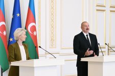 Президент Ильхам Алиев и президент Европейской комиссии выступили с заявлениями для прессы (ФОТО/ВИДЕО)