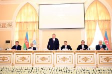 Баку стал центром международного диалога о будущем тюркологии (ФОТО)
