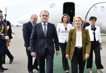 Президент Европейской комиссии прибыла с визитом в Азербайджан (ФОТО)
