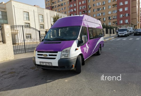 В Ходжавенд, поселок Гырмызы Базар и село Гузейхырман возвращается очередная группа бывших вынужденных переселенцев