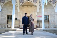 Лейла Алиева посетила Джума-мечеть в Евлахе (ФОТО)