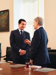 Хикмет Гаджиев встретился с профессором экономики Джеффри Саксом (ФОТО)
