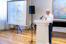 В Национальном музее искусств Азербайджана открылась выставка и прошел научный семинар, посвященные Али беку Гусейнзаде (ФОТО)