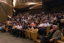 Когда скучаешь по Ильгару Фахми, ищи его! (ФОТО)