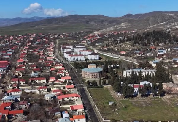 В город Ходжавенд отправилась очередная группа бывших вынужденных переселенцев