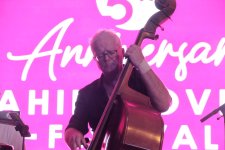 Французские джазовые ритмы под открытым небом летнего Баку - Eric Jacot Band на Shahin Novrasli Festival (ФОТО)
