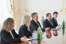 Президент Ильхам Алиев принял члена Комитета по иностранным делам Сената США (ФОТО/ВИДЕО)