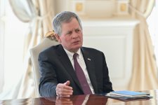 Президент Ильхам Алиев принял члена Комитета по иностранным делам Сената США (ФОТО/ВИДЕО)