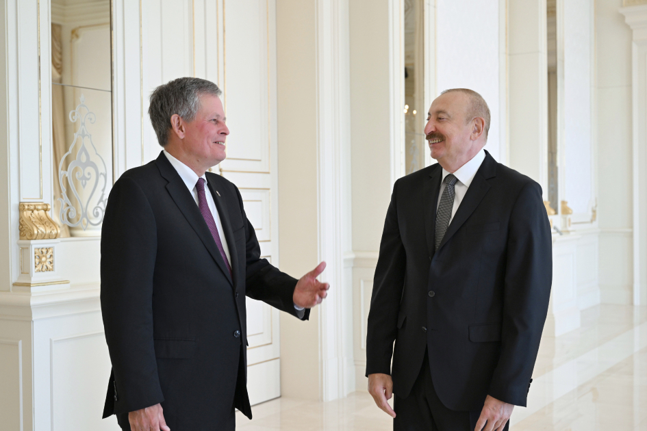 Президент Ильхам Алиев принял члена Комитета по иностранным делам Сената США (ФОТО/ВИДЕО)