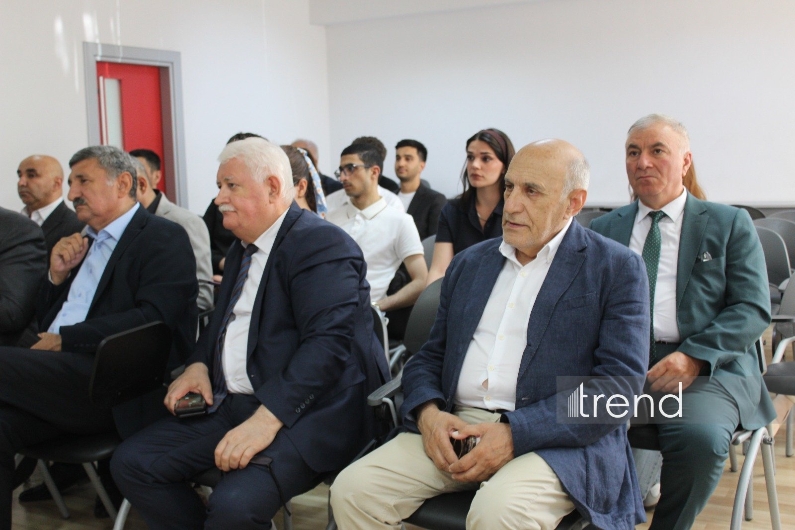 В Баку состоялось очередное мероприятие в рамках проекта "Содействие повышению бдительности в отношении вредоносного внешнего влияния и фейковых новостей" (ФОТО/ВИДЕО)