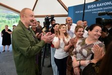 Президент Ильхам Алиев ознакомился с работами, проделанными в селе Кичик Галадереси Шушинского района, встретился с жителями, вернувшимися в село (ФОТО/ВИДЕО)