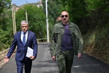 Президент Ильхам Алиев ознакомился с работами, проделанными в селе Кичик Галадереси Шушинского района, встретился с жителями, вернувшимися в село (ФОТО/ВИДЕО)