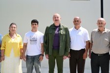 Президент Ильхам Алиев посетил село Гузейхырман Ходжавендского района (ФОТО)