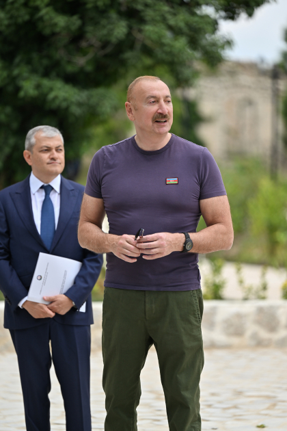 Президент Ильхам Алиев принял участие в открытии после реставрации "Дома Садыгджана" в Шуше (ФОТО)