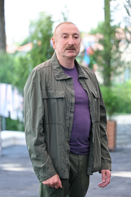 Президент Ильхам Алиев посетил село Гузейхырман Ходжавендского района (ФОТО)