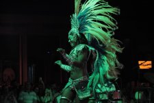 Shahin Novrasli Festival завершился феерией бразильских ритмов и красочным карнавалом в Ичеришехер (ФОТО)