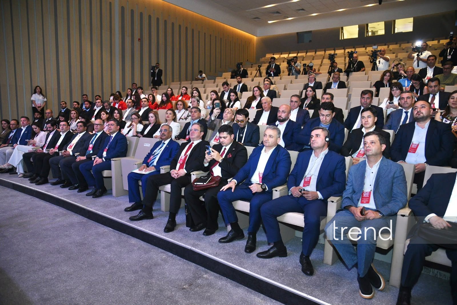 В рамках IV Шушинского глобального медиафорума проходит презентация концепции Медиацентра передового опыта D-8 (ФОТО)