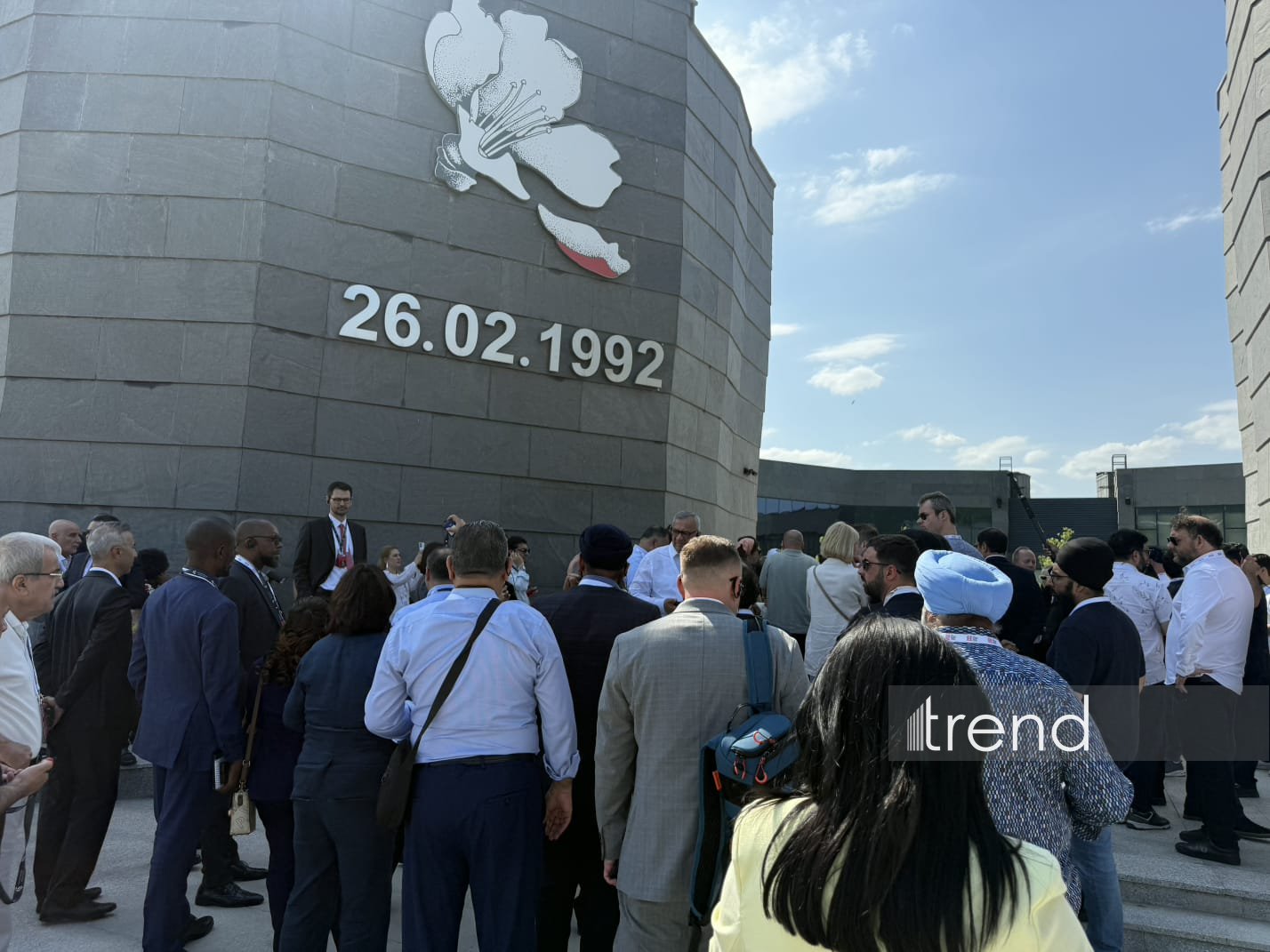 Участники IV Шушинского глобального медиафорума посетили Мемориал Ходжалинского геноцида (ФОТО)
