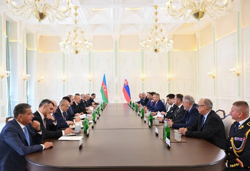 В Шуше состоялась встреча Президента Ильхама Алиева с Президентом Словацкой Республики в расширенном составе (ФОТО)