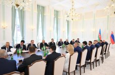 В Шуше состоялась встреча Президента Ильхама Алиева с Президентом Словацкой Республики в расширенном составе (ФОТО)